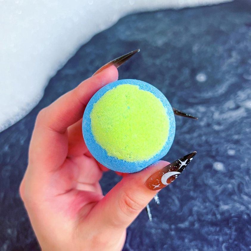 planet earth bath bomb vanilla relaxation fragrance